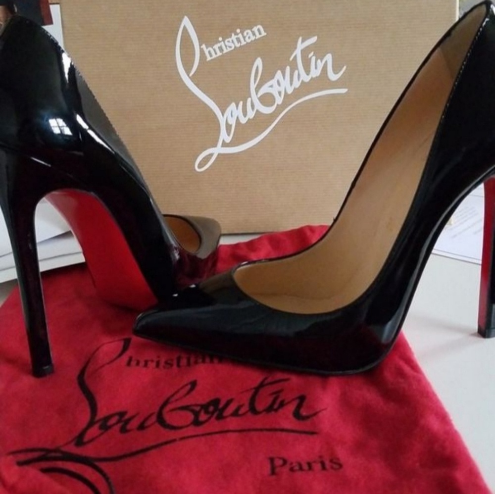 Christian Louboutin NEVER BEEN WORN  size 8